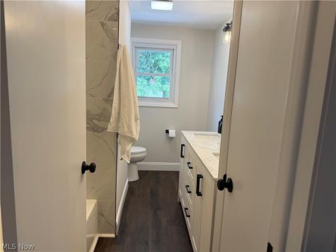 6035 Richville Drive SW Navarre OH 44662