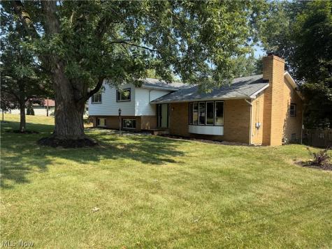6035 Richville Drive SW Navarre OH 44662