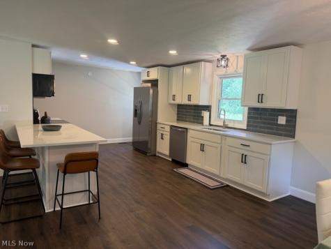 6035 Richville Drive SW Navarre OH 44662