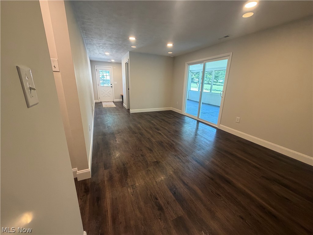 6035 Richville Drive SW Navarre OH 44662