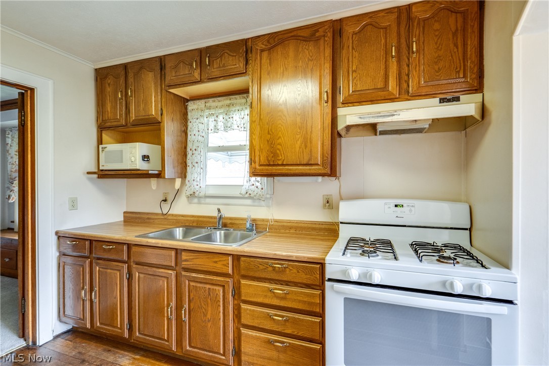 1425 Chippewa Avenue Akron OH 44305