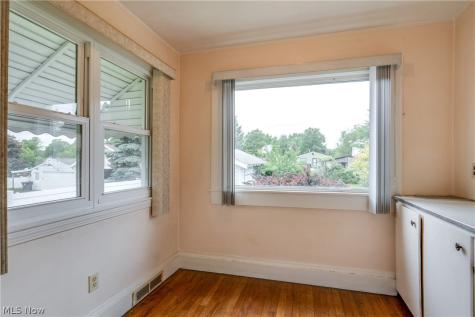 1425 Chippewa Avenue Akron OH 44305