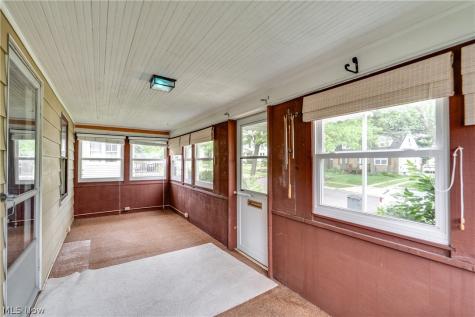 1425 Chippewa Avenue Akron OH 44305