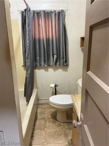 667 Seiberling Street Akron OH 44306