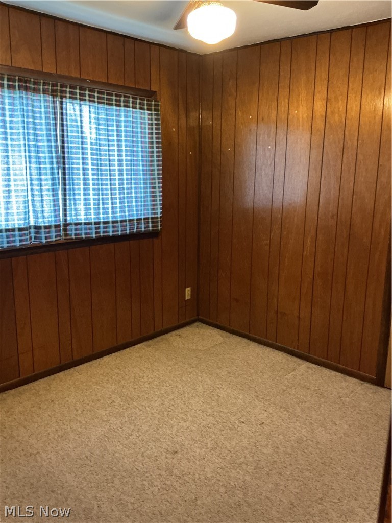 667 Seiberling Street Akron OH 44306