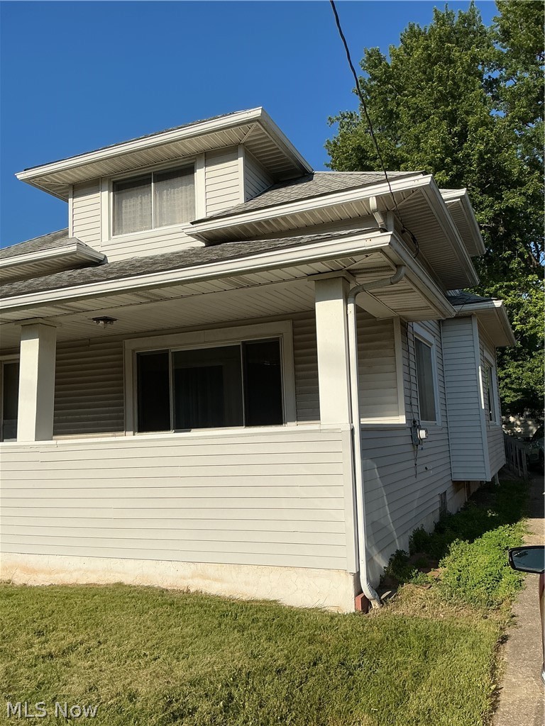 667 Seiberling Street Akron OH 44306