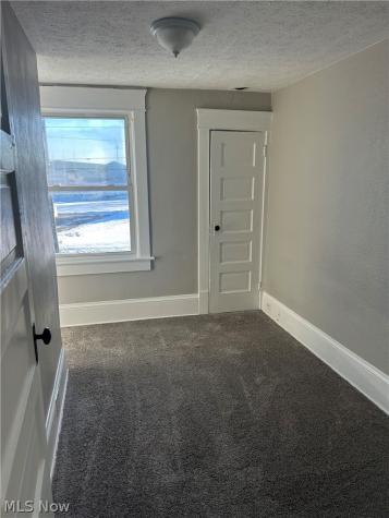 679 Wooster Road W Barberton OH 44203