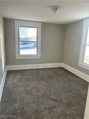 679 Wooster Road W Barberton OH 44203