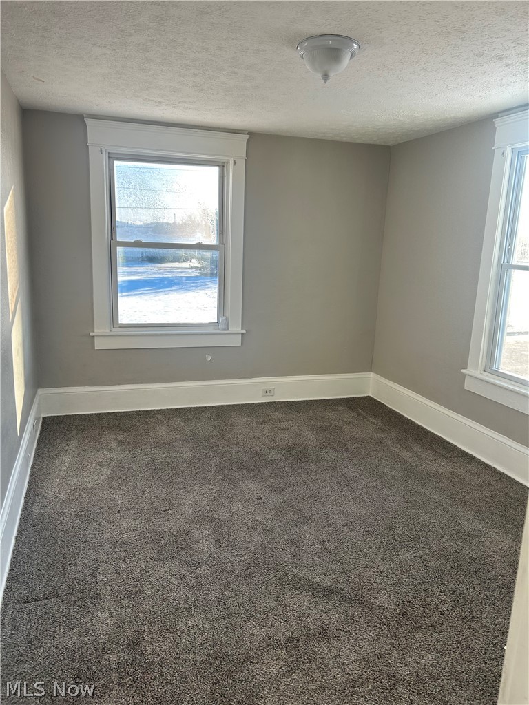 679 Wooster Road W Barberton OH 44203
