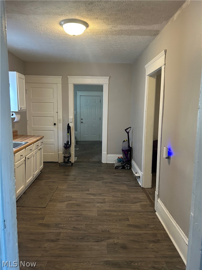 679 Wooster Road W Barberton OH 44203