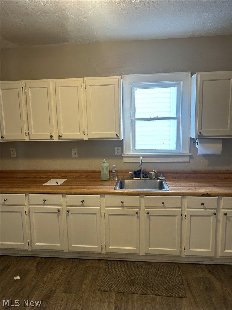679 Wooster Road W Barberton OH 44203