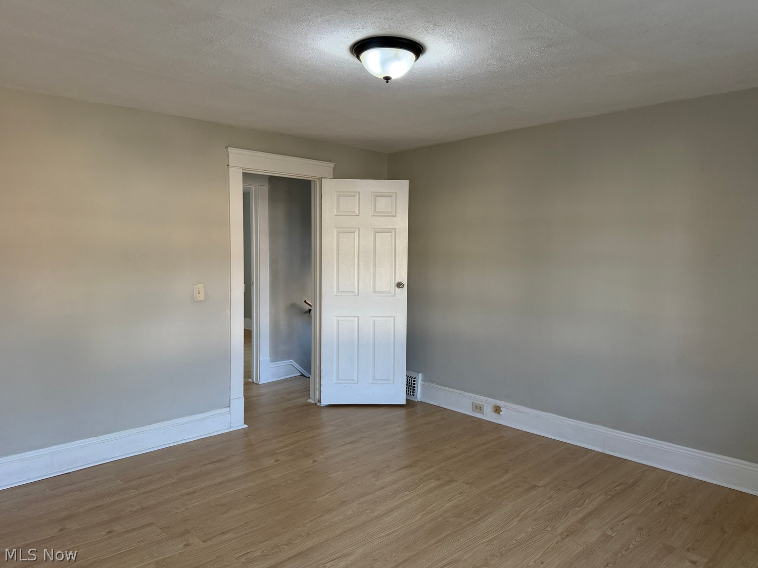 884 Nela View Road Cleveland Heights OH 44112