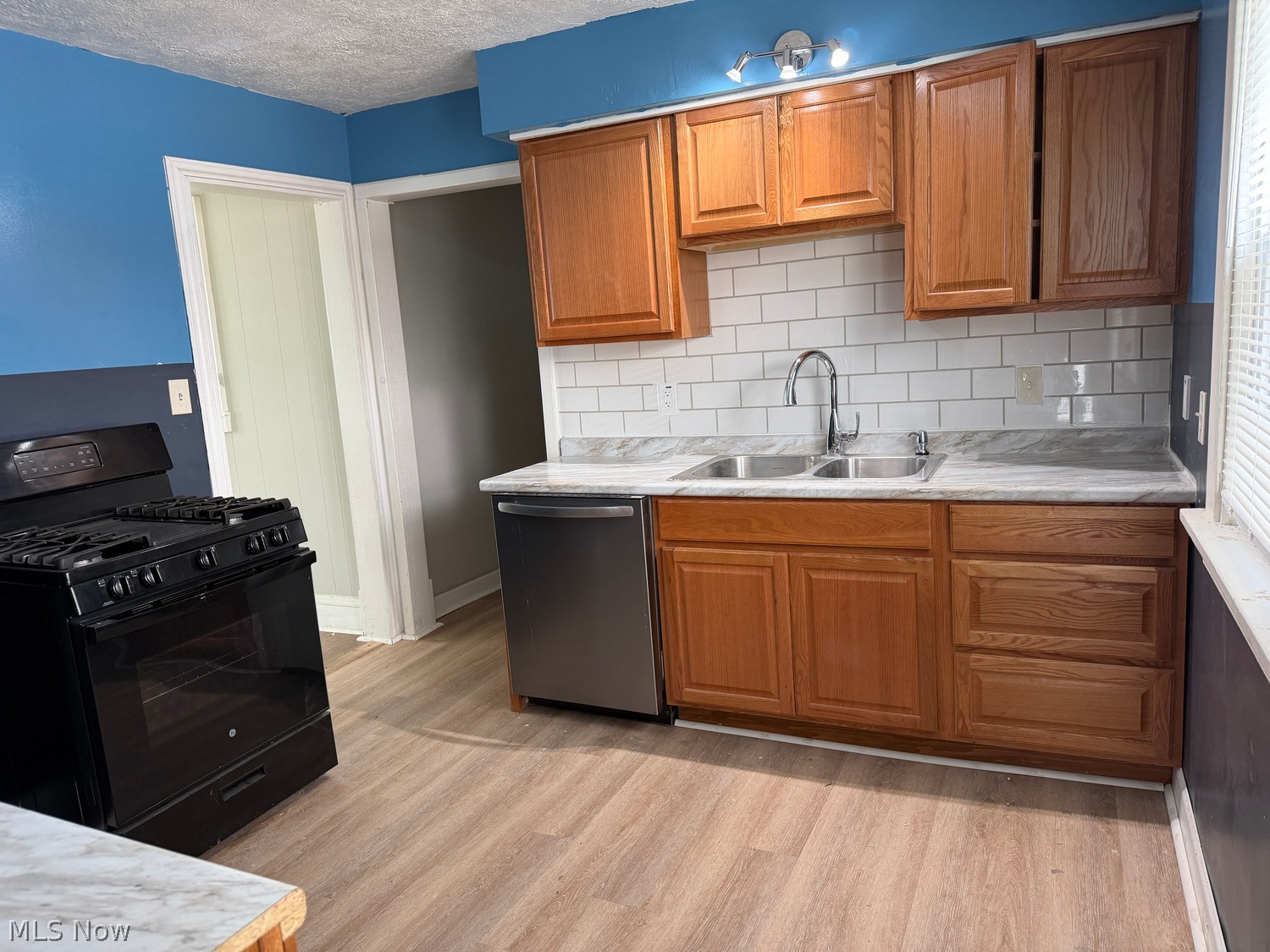 884 Nela View Road Cleveland Heights OH 44112