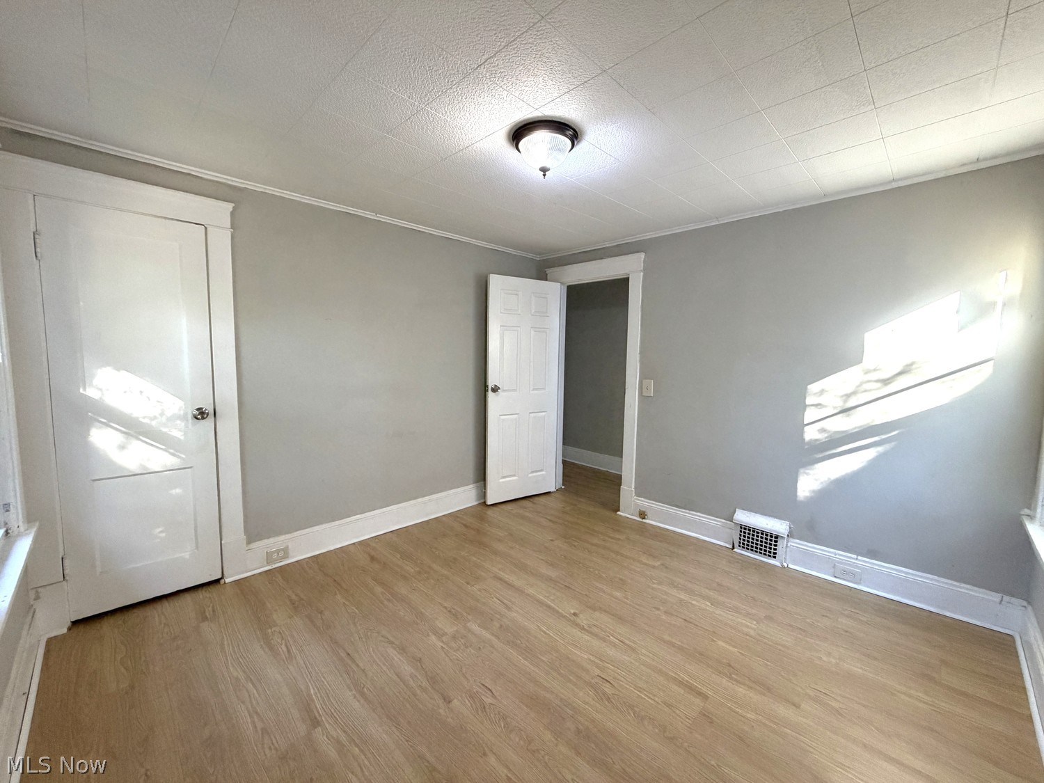 884 Nela View Road Cleveland Heights OH 44112