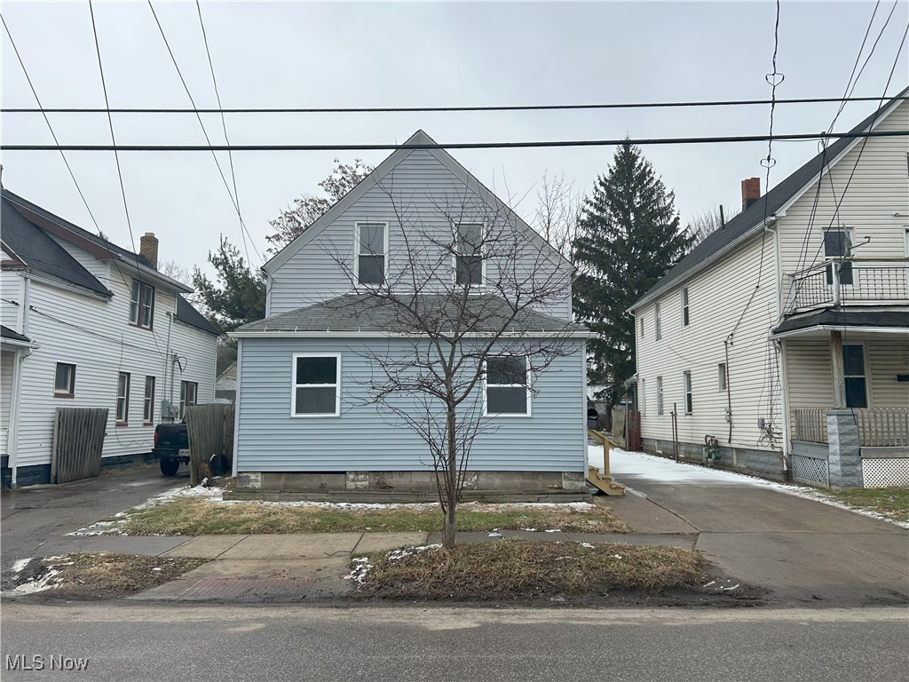 3327 W 56th Street Cleveland OH 44102