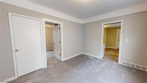 3327 W 56th Street Cleveland OH 44102