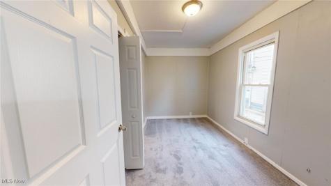 3327 W 56th Street Cleveland OH 44102