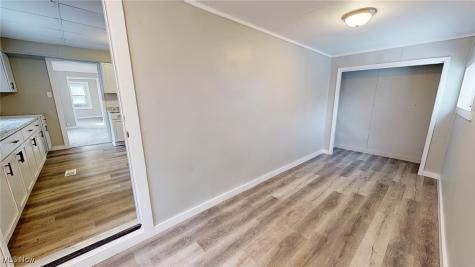 3327 W 56th Street Cleveland OH 44102