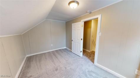 3327 W 56th Street Cleveland OH 44102