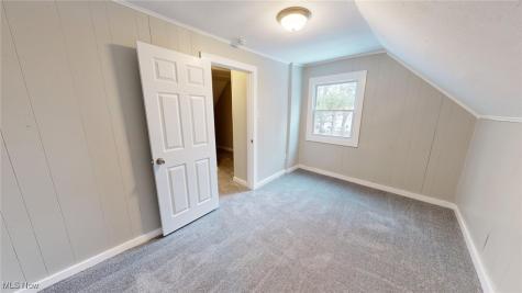 3327 W 56th Street Cleveland OH 44102