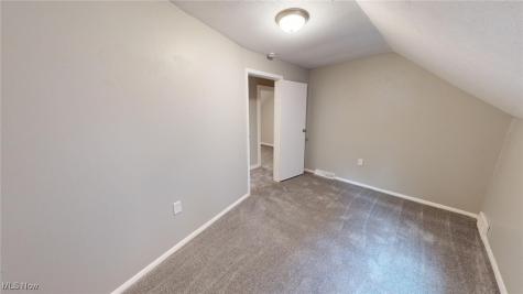 3327 W 56th Street Cleveland OH 44102