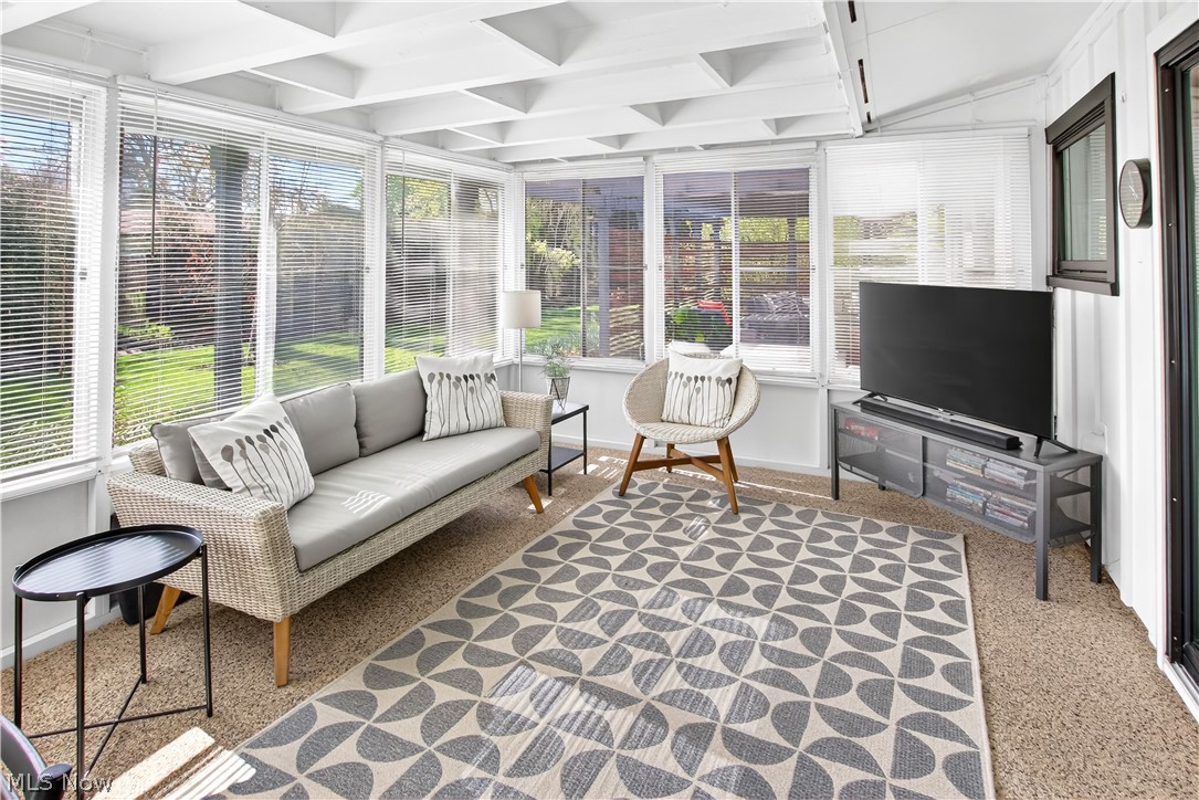 463 Queenswood Drive Bay Village OH 44140