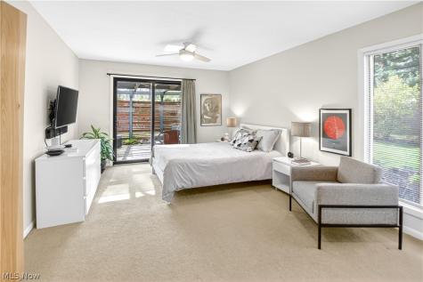 463 Queenswood Drive Bay Village OH 44140