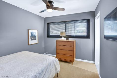 463 Queenswood Drive Bay Village OH 44140