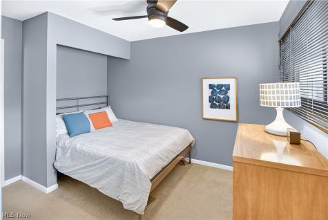 463 Queenswood Drive Bay Village OH 44140