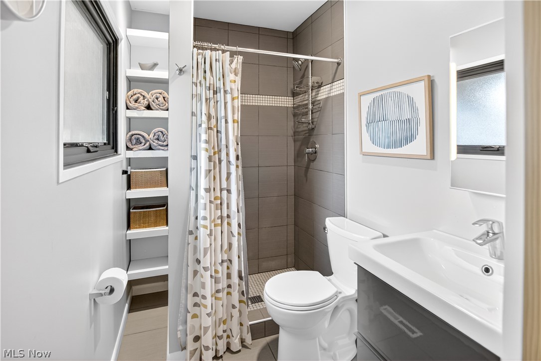 463 Queenswood Drive Bay Village OH 44140