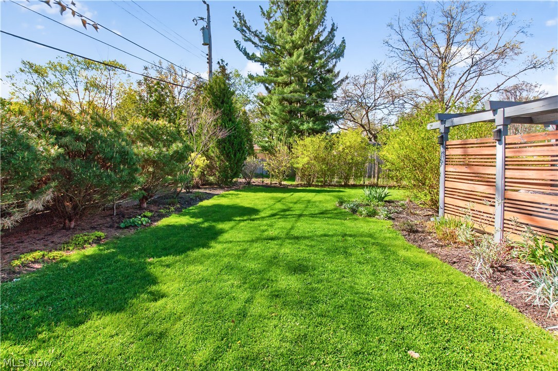 463 Queenswood Drive Bay Village OH 44140