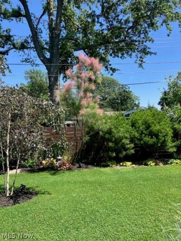 463 Queenswood Drive Bay Village OH 44140