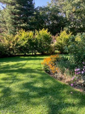 463 Queenswood Drive Bay Village OH 44140
