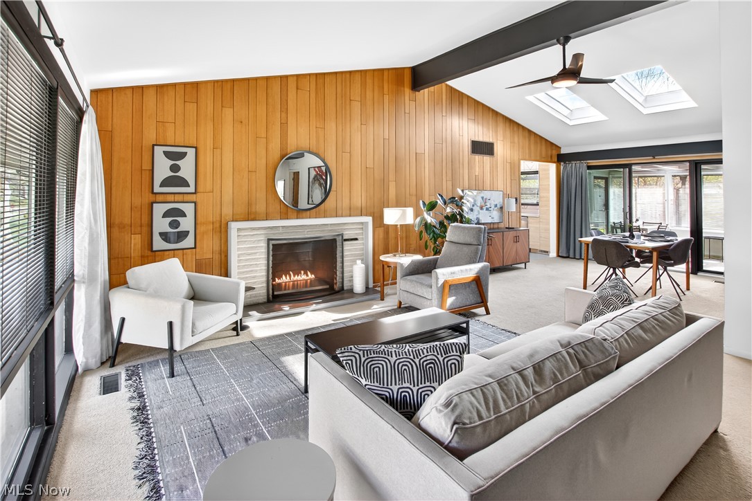 463 Queenswood Drive Bay Village OH 44140