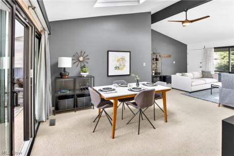 463 Queenswood Drive Bay Village OH 44140