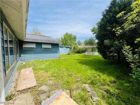 723 Trotter Lane Berea OH 44017