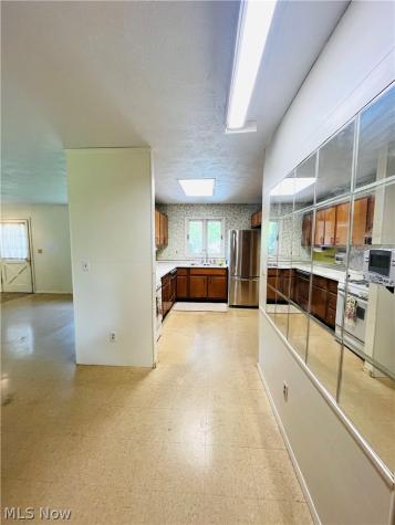 723 Trotter Lane Berea OH 44017
