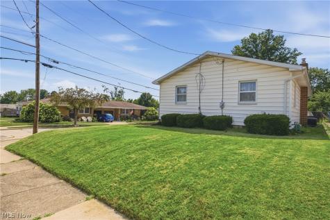 1935 Quayle Drive Akron OH 44312