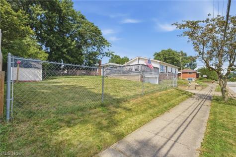 1935 Quayle Drive Akron OH 44312