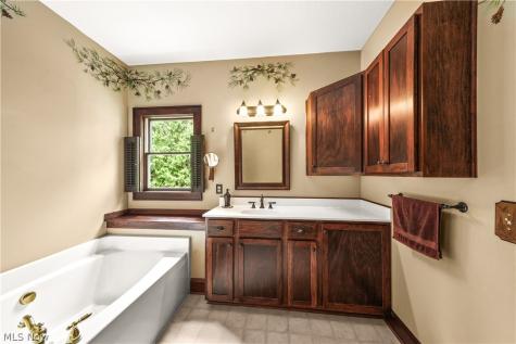 2474 Buckeye Boulevard Ravenna OH 44266