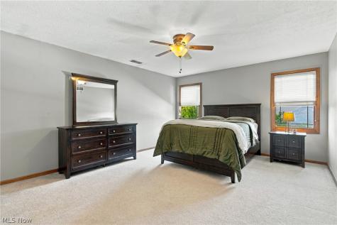 11627 Fox Strongsville OH 44149