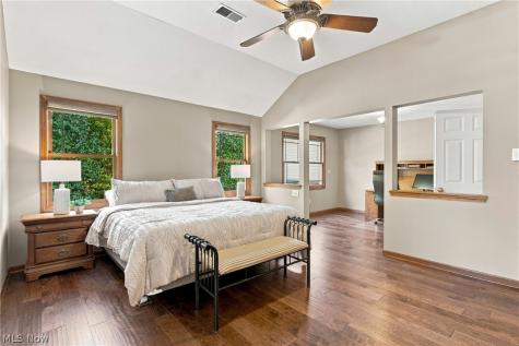 11627 Fox Strongsville OH 44149