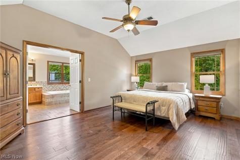 11627 Fox Strongsville OH 44149