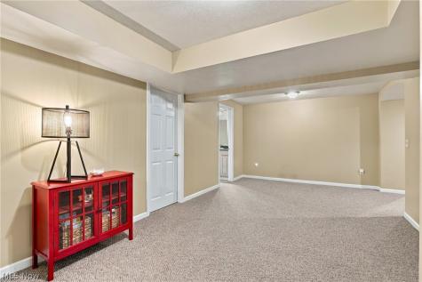 11627 Fox Strongsville OH 44149