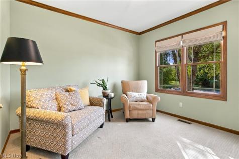 11627 Fox Strongsville OH 44149