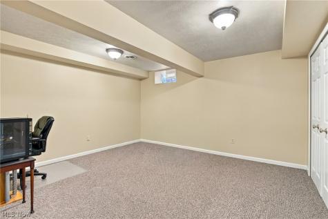11627 Fox Strongsville OH 44149