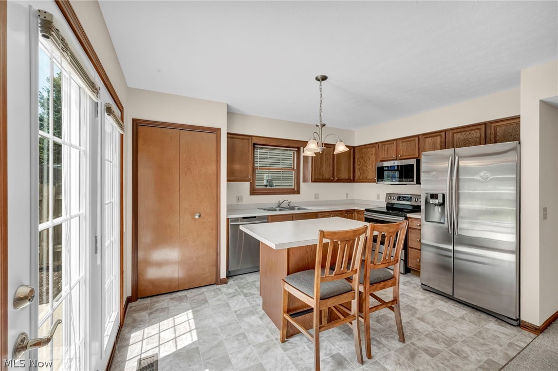 450 Charleton Drive Medina OH 44256