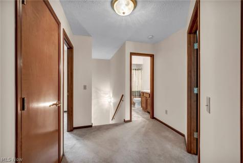 450 Charleton Drive Medina OH 44256