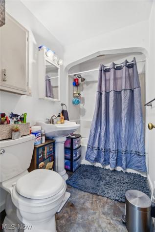 1612 Cherry Avenue NE Canton OH 44714