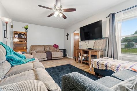 1612 Cherry Avenue NE Canton OH 44714